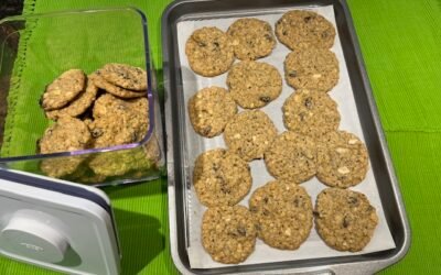 Cashew Cardamom Oatmeal Raisin Cookies