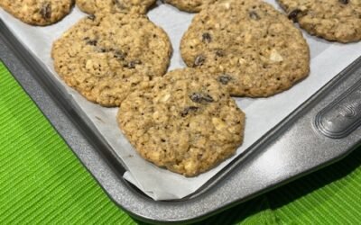 Cashew Cardamom Oatmeal Raisin Cookies
