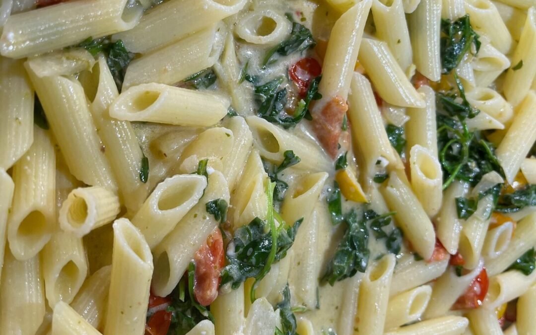 Cherry Tomatoes and Arugula Pasta